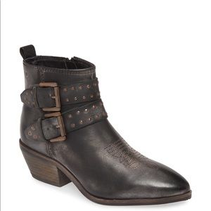 Roan western bootie with dual buckles